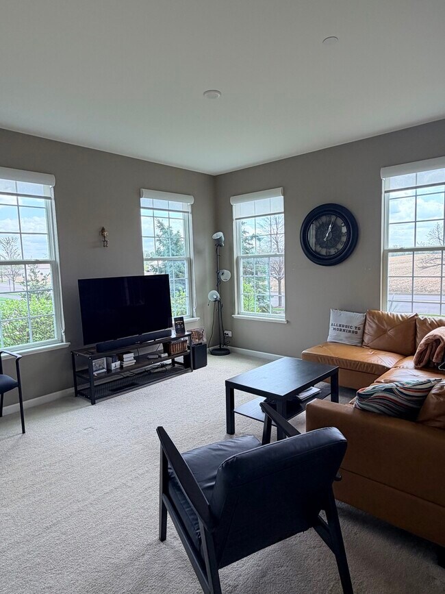 Photo - 10097 Cummings St