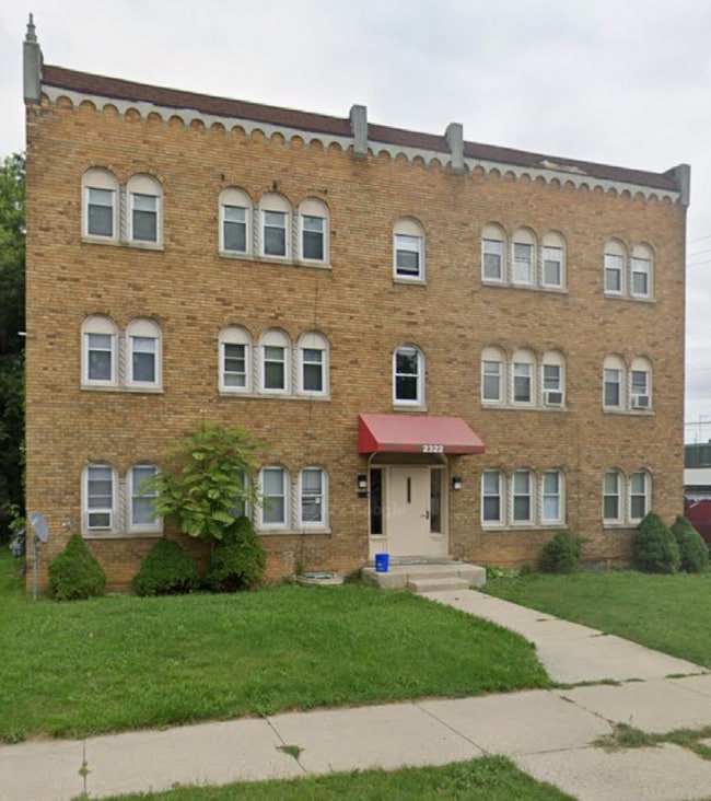 Building Photo - 2322 N 53rd St Rental