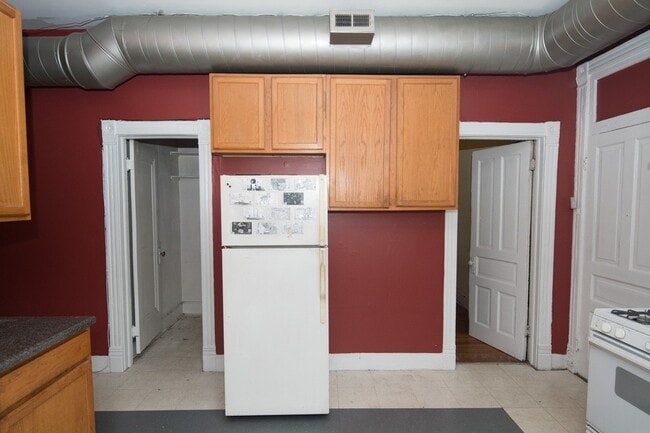 Photo - 1056 N Rockwell St Unit M02R
