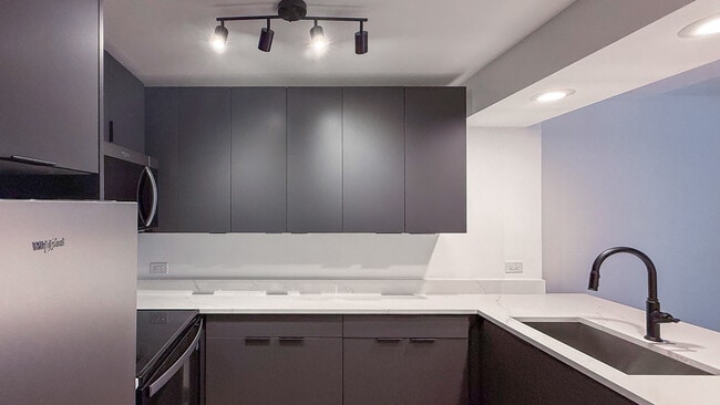 Photo - 233 E Erie St Unit 1703