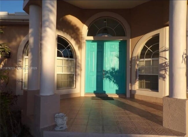 Photo - 309 Skylark Ln NW