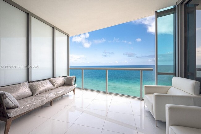 Building Photo - 17121 Collins Ave Unit 2106