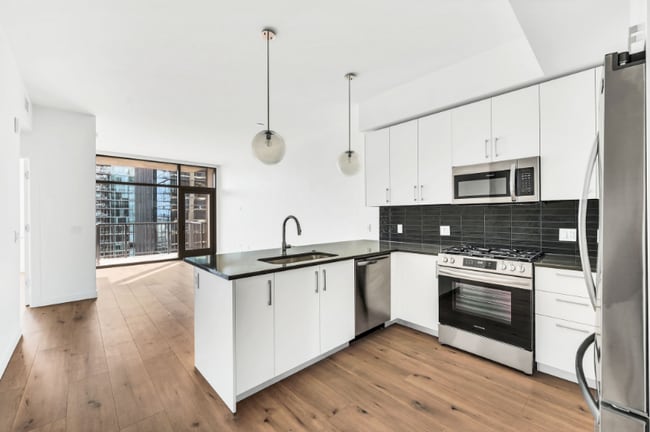 Photo - 1212 Demonbreun St Unit 1210