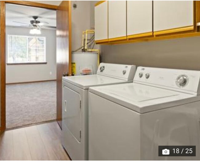 Laundry room - 4887 Easy St Unit 11