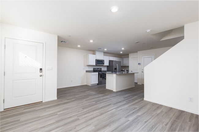 Building Photo - Stunning New-Build Townhouse in Growing 89139 Neighborhood