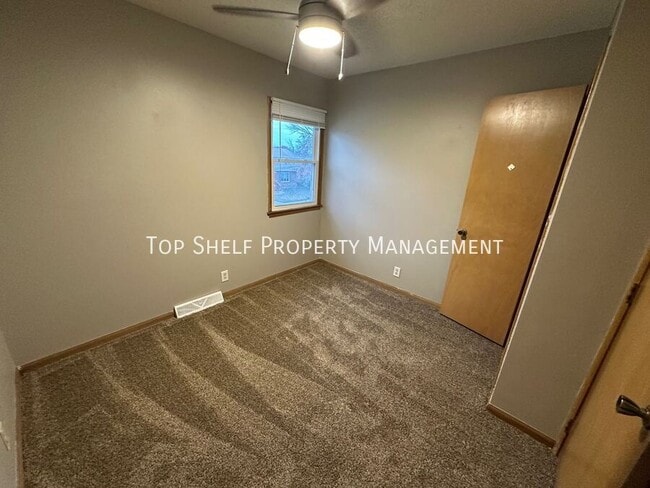 Photo - 6401 Lincoln Ave