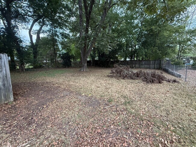 Photo - ** 4 Bed 2.5 Bath Located in Ridgefield** ...