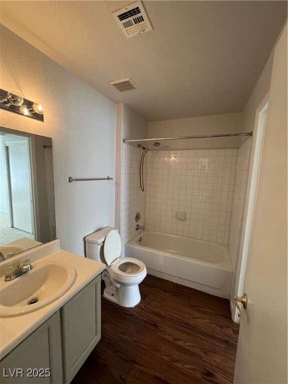 Photo - 1541 Linnbaker Ln Condo Unit 201