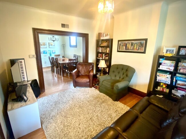 414 Stratton Ln