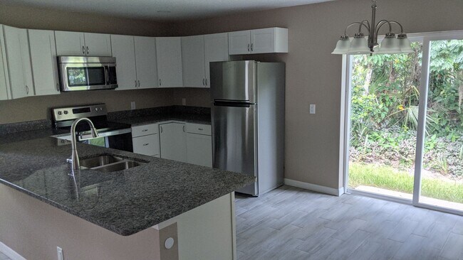 Photo - HALF OFF 1st MONTHS RENT - Ask about our M...