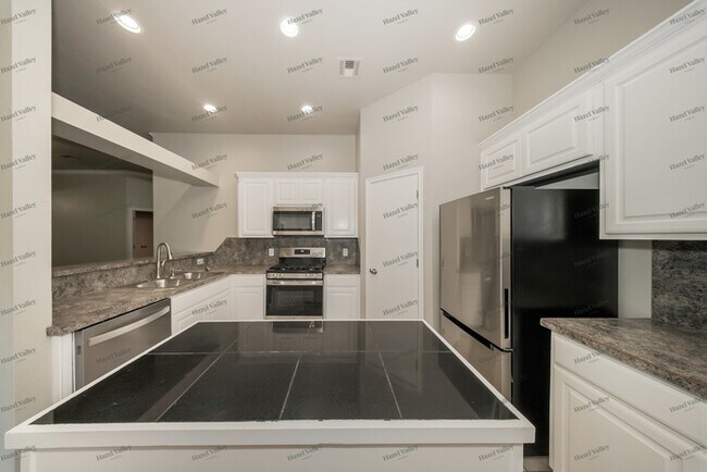 Photo - 3610 Kindle Ln