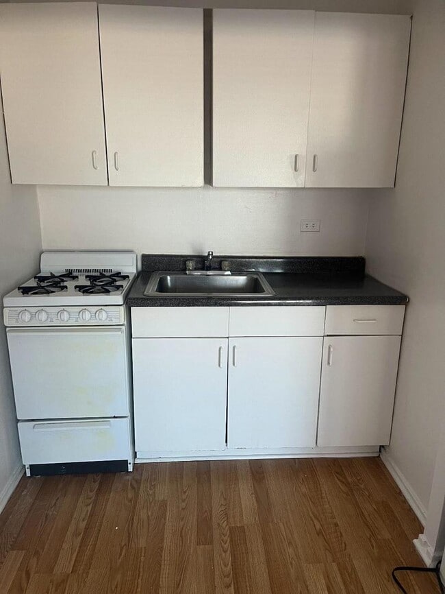 Photo - 2610 W Berwyn Ave