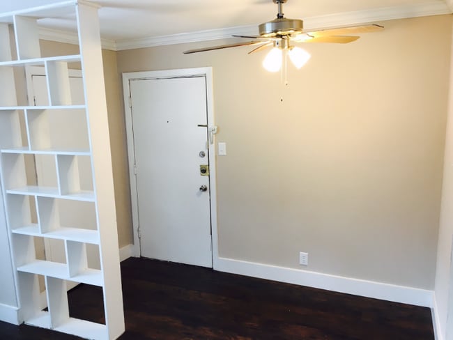 Photo - 3619 Garrott St