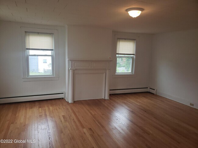 Photo - 102 Main Ave Unidad 2