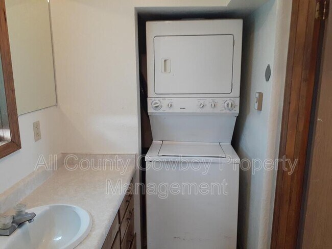 Photo - 4631 E Oriole Ln Unit #3