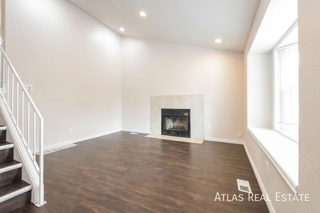 Photo - 4215 S Gibraltar St