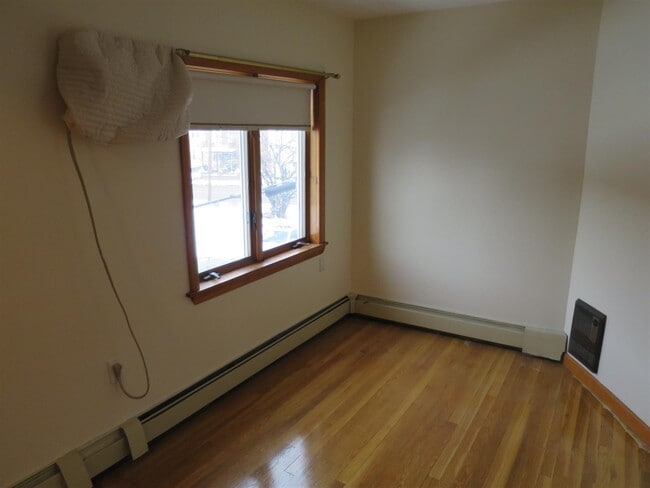 Photo - 10 Windsor Rd Unit 2