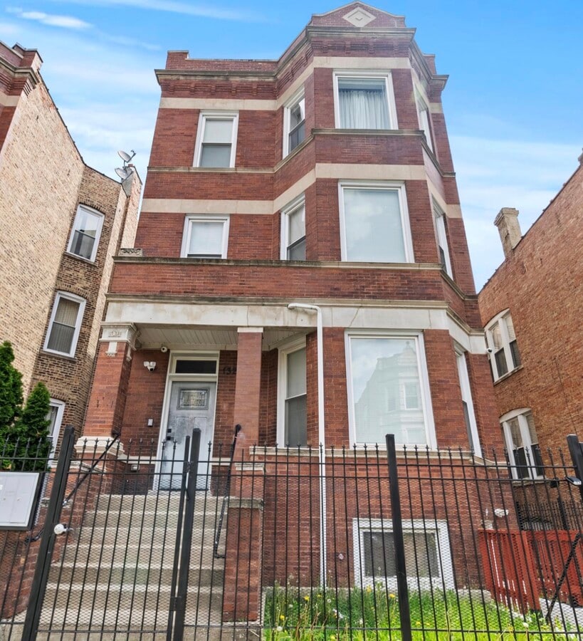 Photo - 1321 S Lawndale Ave Unit #1