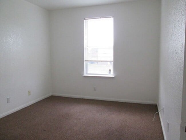 Photo - 202 W Mary Jane Dr Unit C