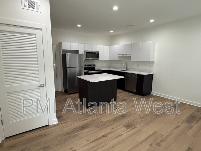 Building Photo - 750 Cascade Pl SW Unit 4 Rental