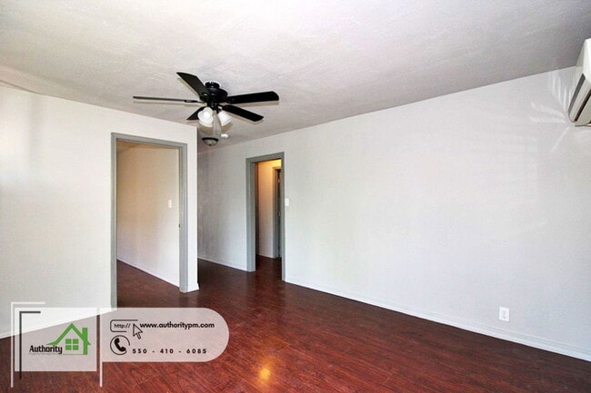 Photo - 420 Beagle Ln