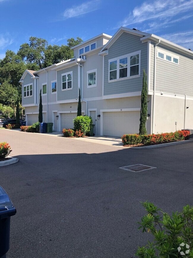 Building Photo - 115 N Arrawana Ave Unit 115 N Arrawana Ave #7 Rental