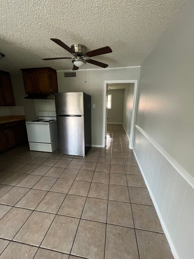403 Gulpha Dr Unit 10