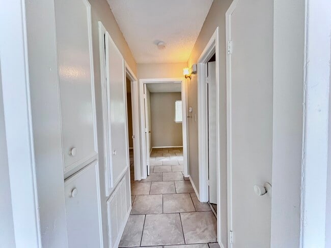 Photo - 3021 Sycamore Ave Unit 8