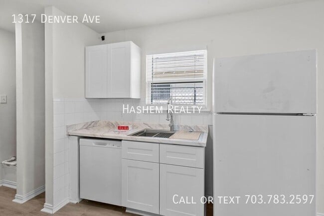 Photo - 1317 Denver Ave