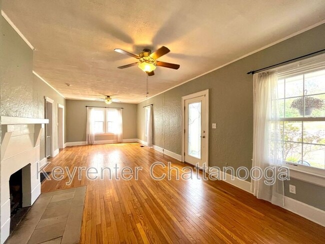 Photo - 1818 John Ross Rd