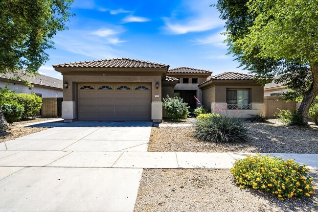 Building Photo - 8407 West Myrtle Ave