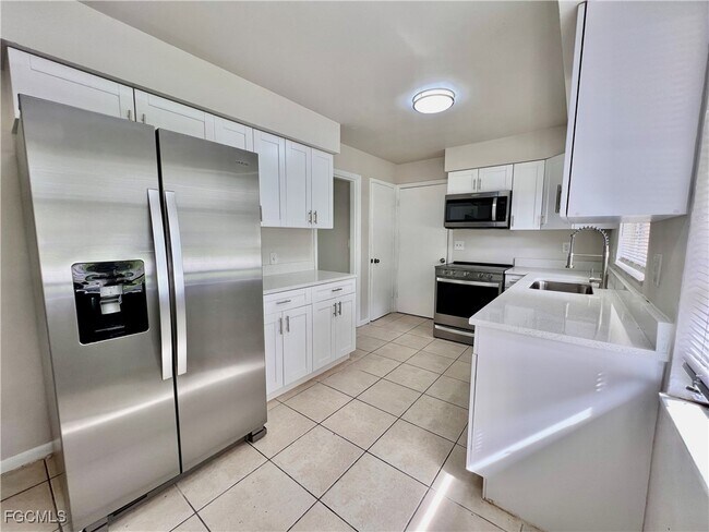 Photo - 2326 SE 8th Ave