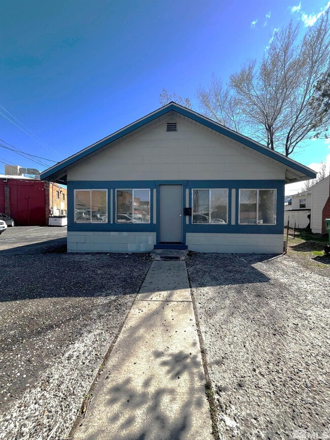 Building Photo - 40 Caliente St Rental