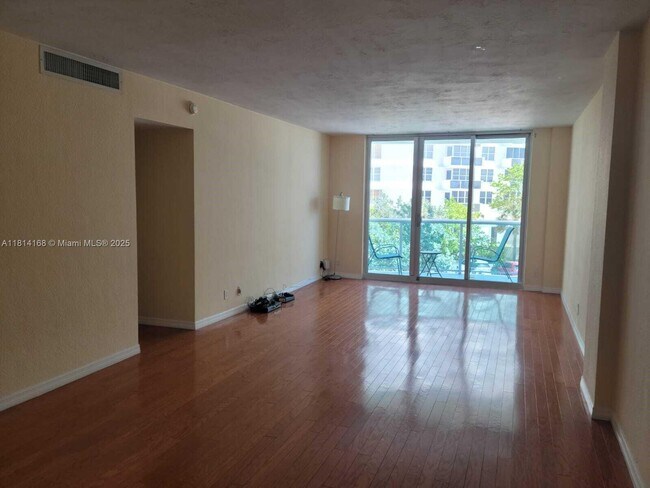 Photo - 3801 S Ocean Dr Unit 3A