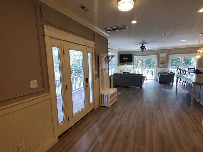 Photo - Willoughby Beach