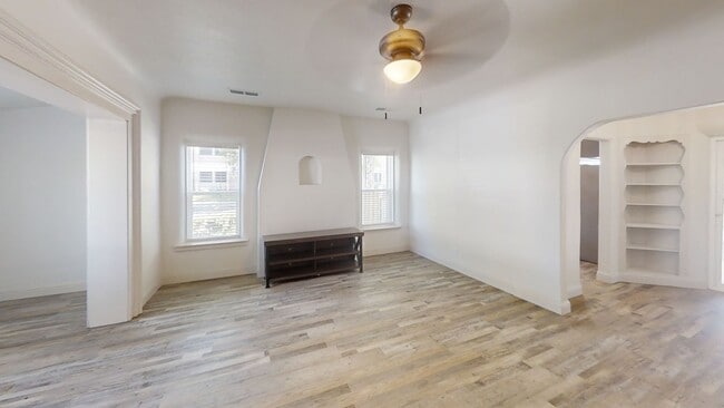 Photo - Carruth Ave &amp; Home Ave Unidad Carruth Ave