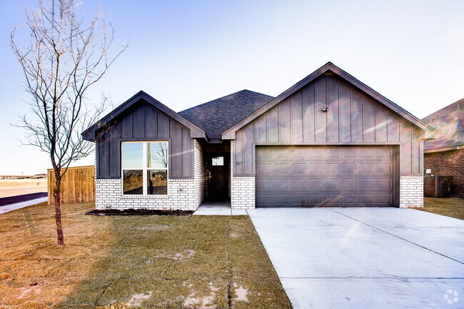 Building Photo - Wonderful 4 Bed, 2 Bath in Wolfforth! Rental