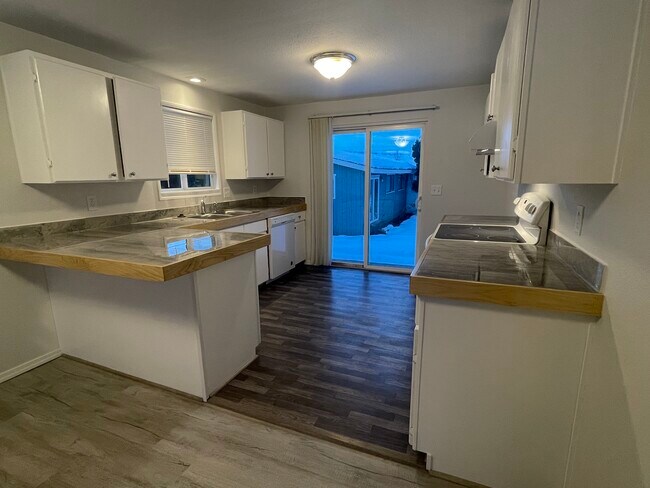 1103 Methow St Unit 1103 Methow