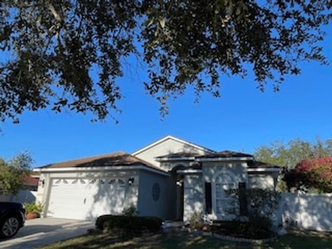 Building Photo - Carrollwood area , Andover Community , 3 Bedroom 2 Bath with beautiful Outdoor Living space. For ...