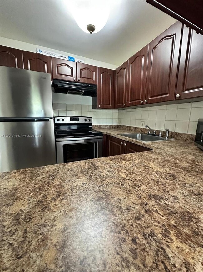 Photo - 4848 NW 24th Ct Unit 309