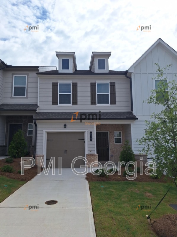 Building Photo - 220 Kenoot Dr Rental