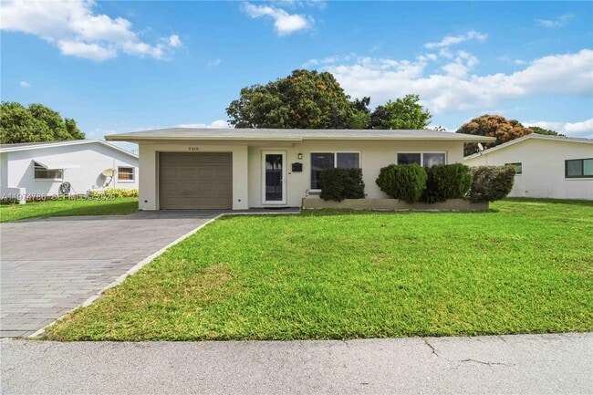 Building Photo - 5616 NW 48th Way