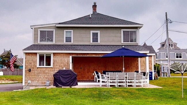 Photo - Winter Rental Only. Single Family Available: September 1 to April 30th - May 15th
