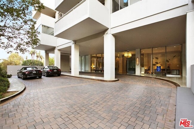 Photo - 865 Comstock Ave Unit 6A