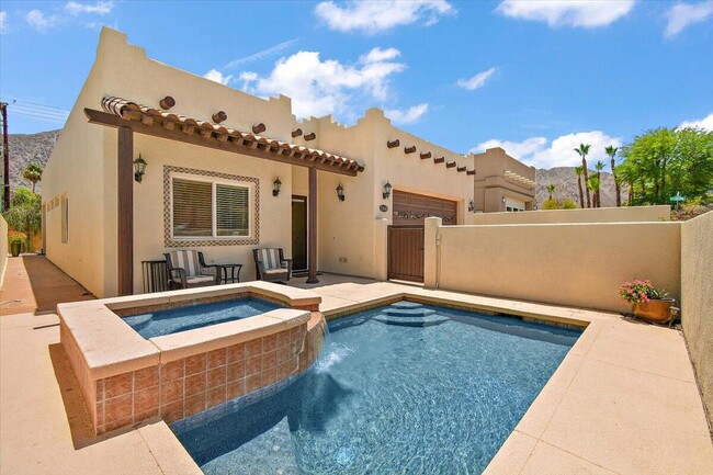 53440 Avenida Villa