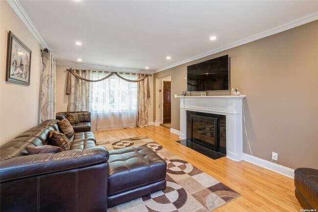 Photo - 179-29 Kildare Rd