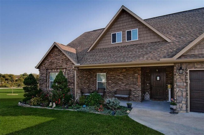 Photo - 10125 Raindrop Ln