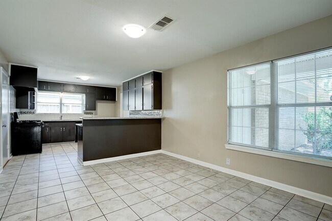 Photo - 8410 Glen Valley Dr