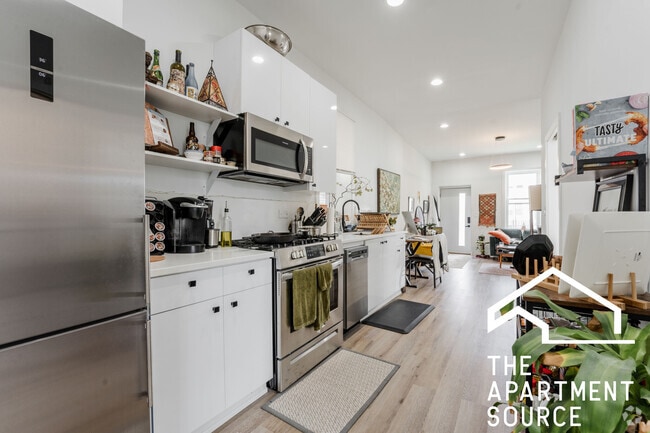 Building Photo - 710 N Elizabeth St Unit 3f Rental