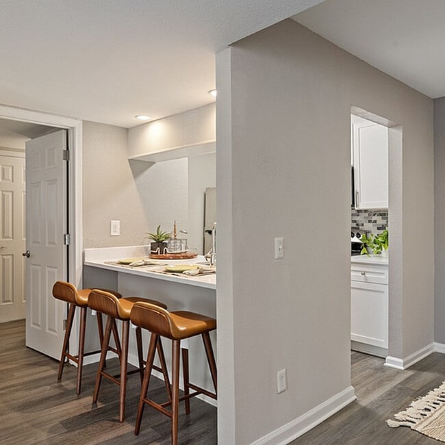 DSC_5067 - Central Pointe